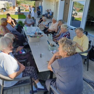 Salat und Spiele6